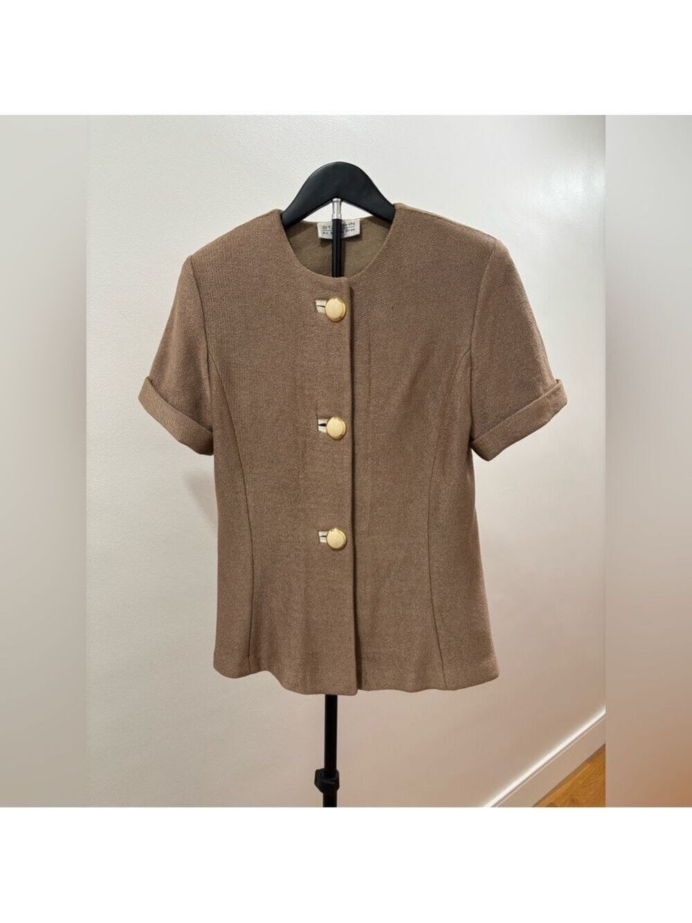 777. St John 2 Pc Set Beige Short Sleeve Top With Luxury High Waisted Skirt